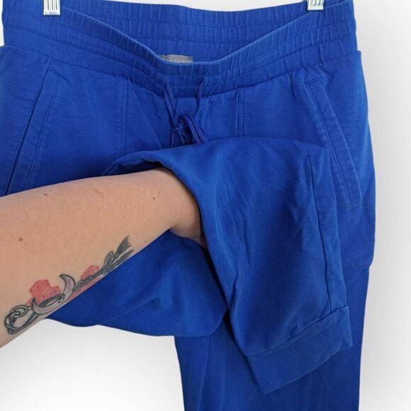 T by Talbots Women's Petite Relaxed Crop Pants Blue Cotton Pull On Elastic Waist - Picture 3 of 6